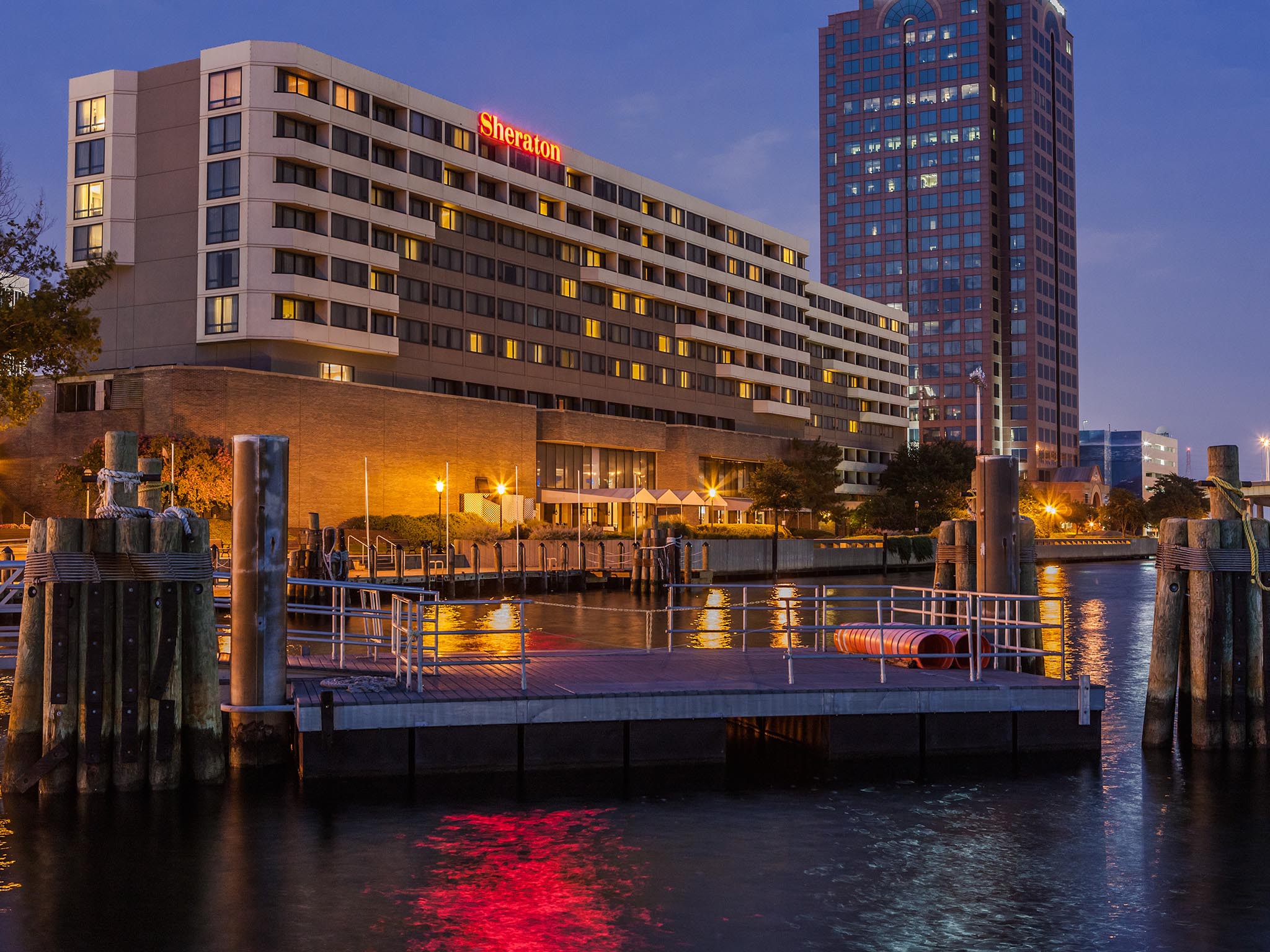 Hotel In Norfolk Va Sheraton Waterside